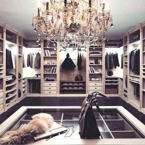 Meet your Posher, Marcia